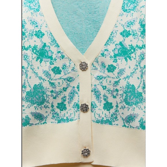 ZIG JACQUARD KNIT TOP main image 1